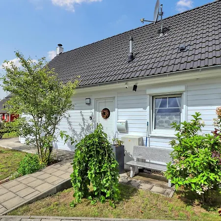 Holiday home Lovely In Hafendorf Zerpenschleu
